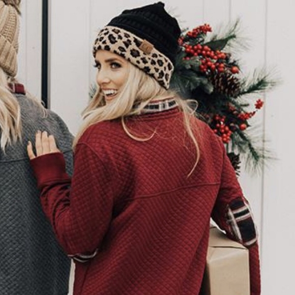 LAST ONE! 🥳HOST PICK🥳 NWT C.C. Black and Leopard Print Knit Beanie - Picture 12 of 16